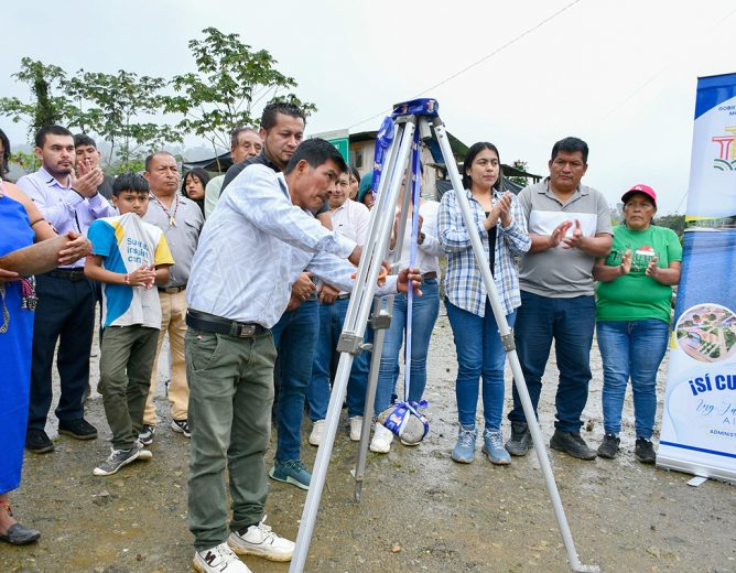 OBRAS PARA COMUNIDAD SHUAR
