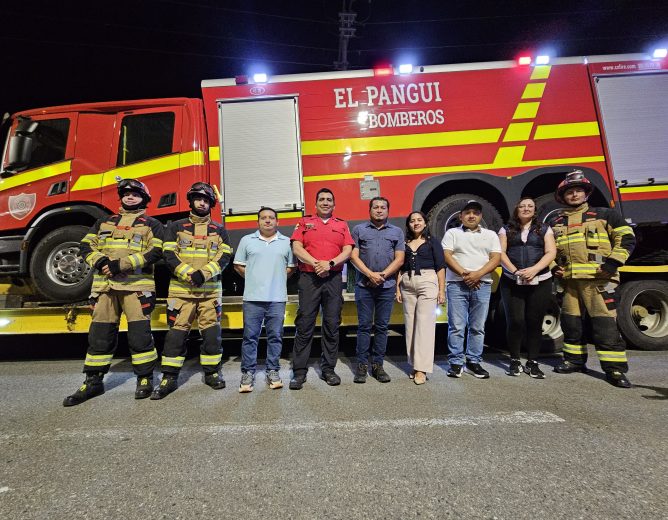 ‘LA UNIÓN HACE LA FUERZA’ EL PANGUI ADQUIERE UNA MODERNA AUTOBOMBA