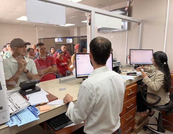 ORDEN, SEGURIDAD E INNOVACIÓN EN EL PRIMER DÍA DE PAGO DEL IMPUESTO PREDIAL