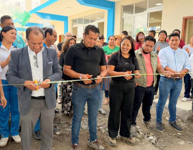 ALCALDÍA DE EL PANGUI Y PREFECTURA ENTREGAN BLOQUE DE AULAS EN SAN ROQUE
